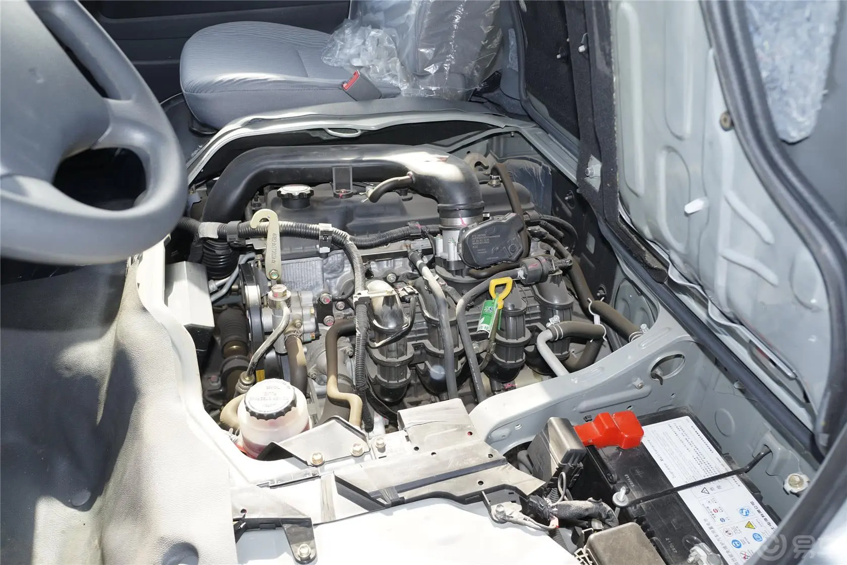 金杯大海狮大海狮W 2.4L 手动 标准型 汽油发动机