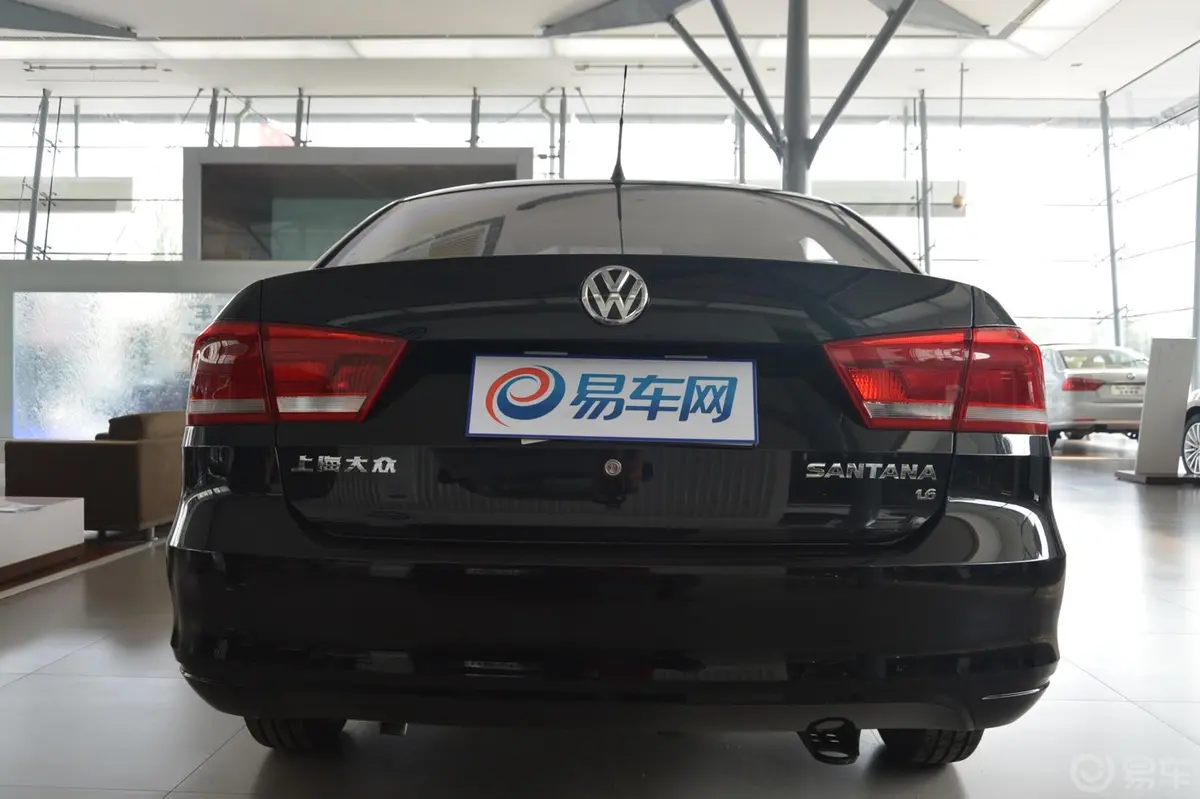 桑塔纳1.6L 手动 豪华版外观