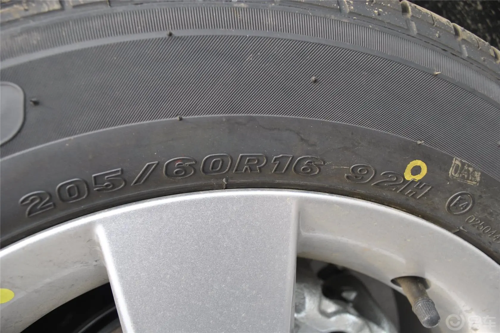 科鲁兹1.6L SE MT WTCC版 轮胎规格