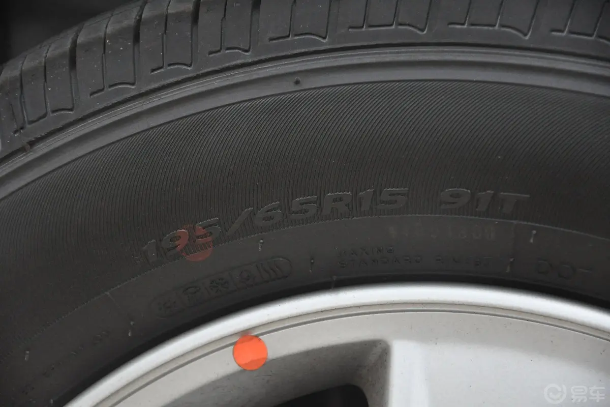 福瑞迪1.6L 自动 GL 纪念版轮胎规格
