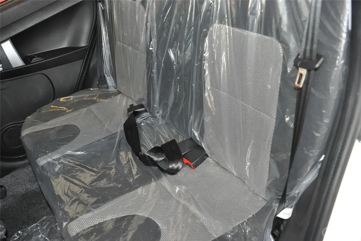 吉利GX21.5L 自动 标准型Ⅱ后排座椅