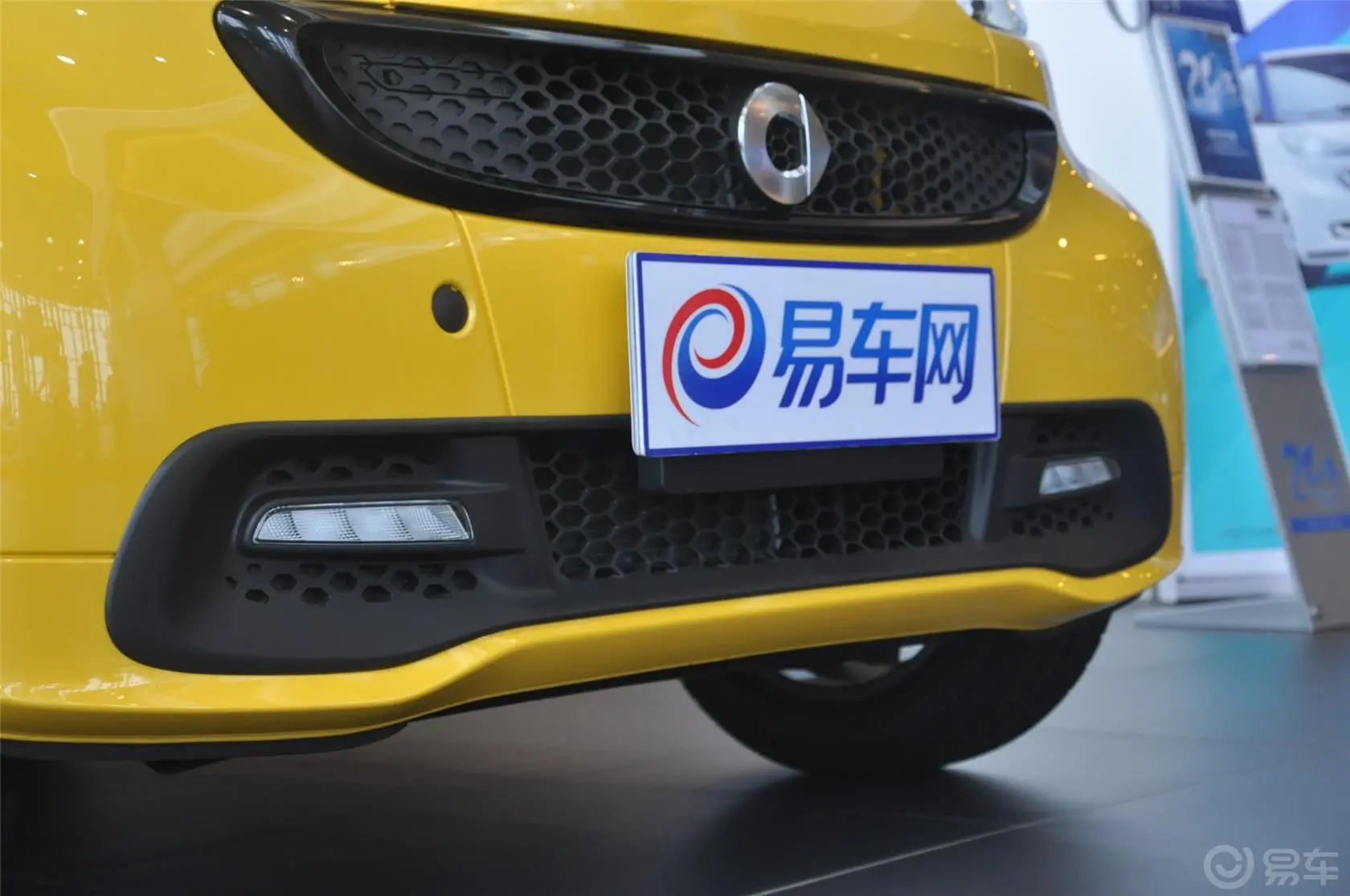 smart fortwo1.0T 敞篷城市游侠特别版外观