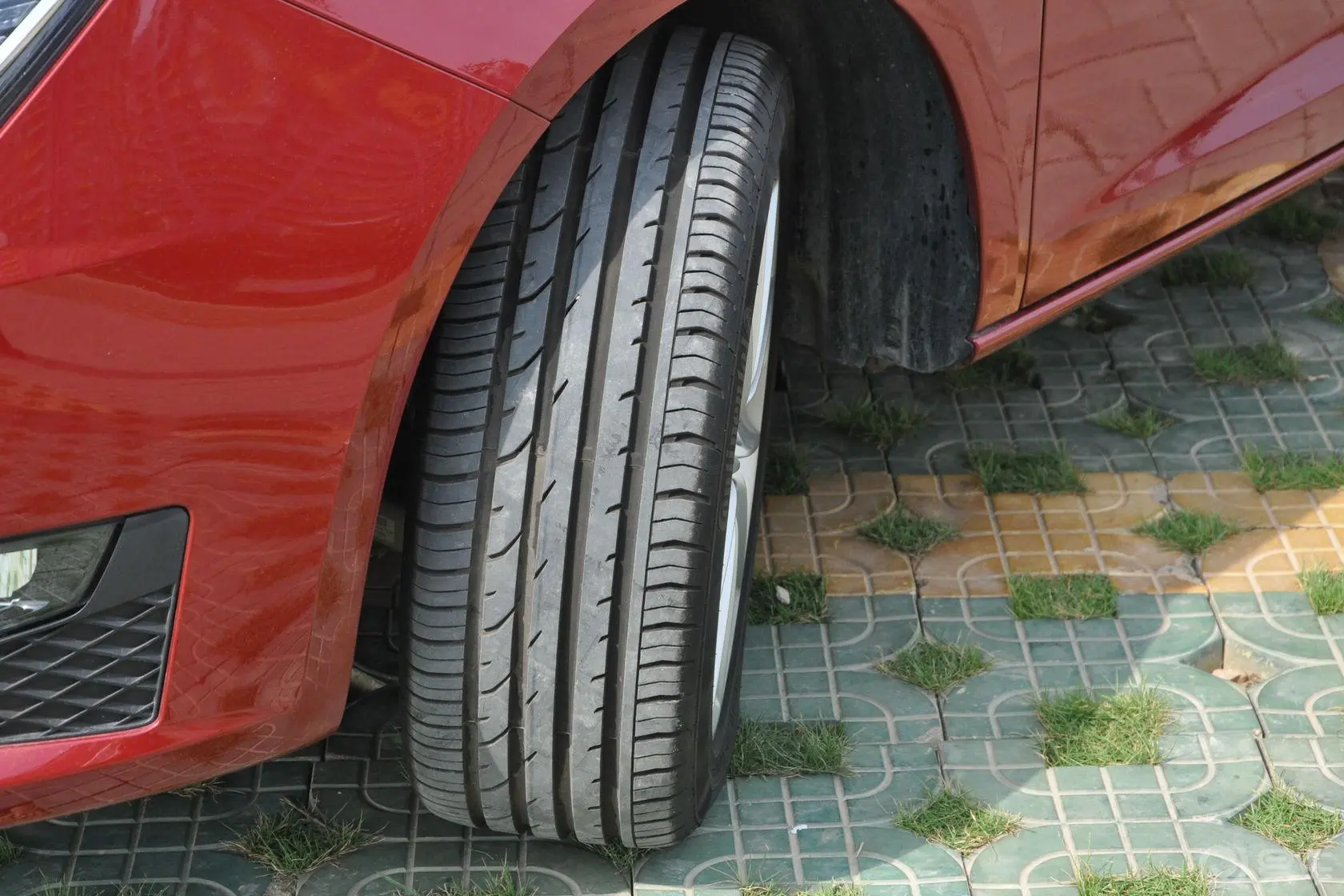 伊比飒1.4T 五门款轮胎花纹