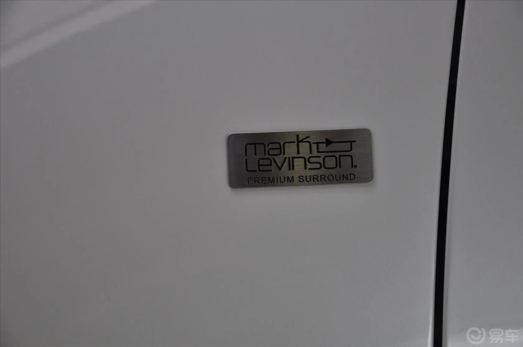 雷克萨斯ES250 Mark Levinson 限量版外观