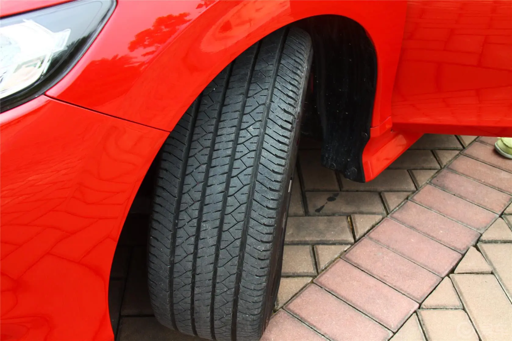 杰德1.8L CVT 豪华尊享型（五座）轮胎花纹