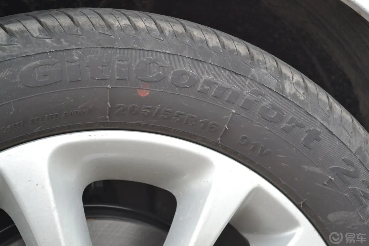 艾瑞泽71.6L CVT 致享版轮胎规格