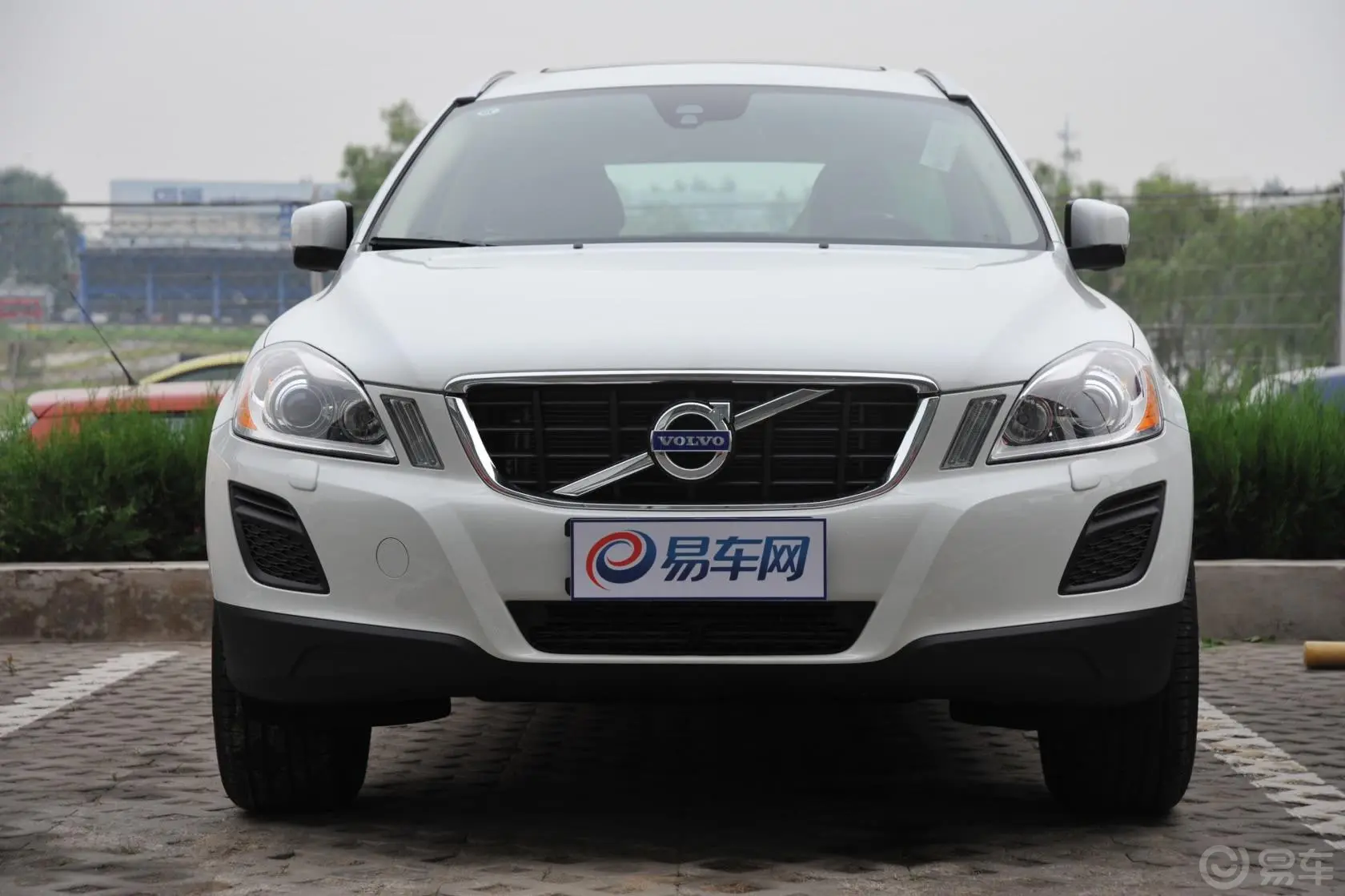 沃尔沃XC60(进口)2.0T T5 舒适版正前水平