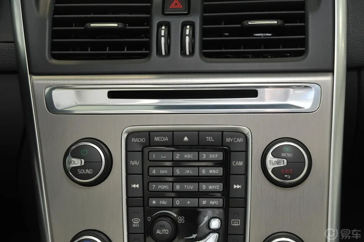 沃尔沃XC60(进口)3.0T T6 AWD舒适版音响