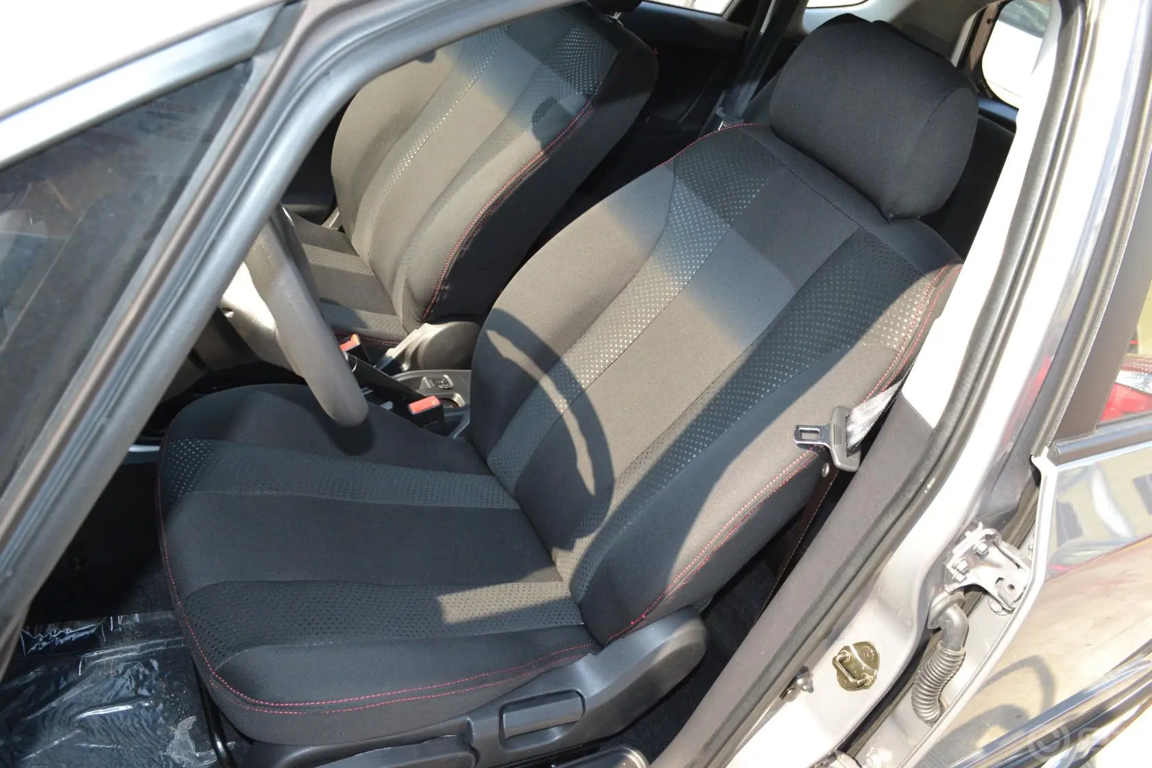 长安CX201.4L 手动 运动版 国IV驾驶员座椅