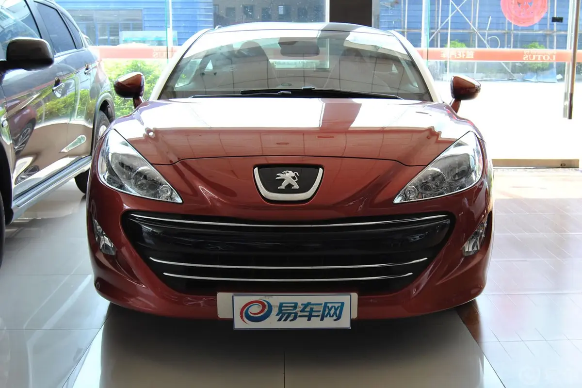 标致RCZ1.6T 自动 时尚型后悬挂