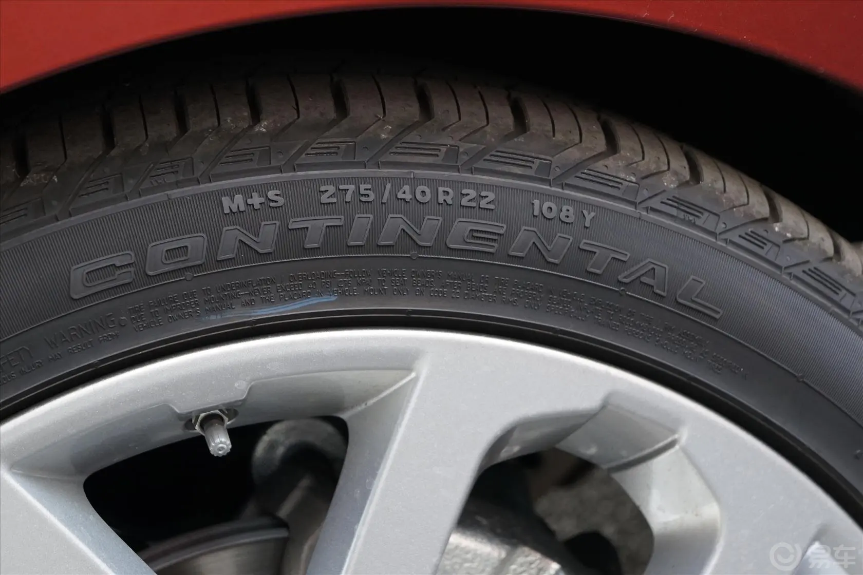 揽胜运动版3.0 V6 SC 汽油版 智利红限量版轮胎规格