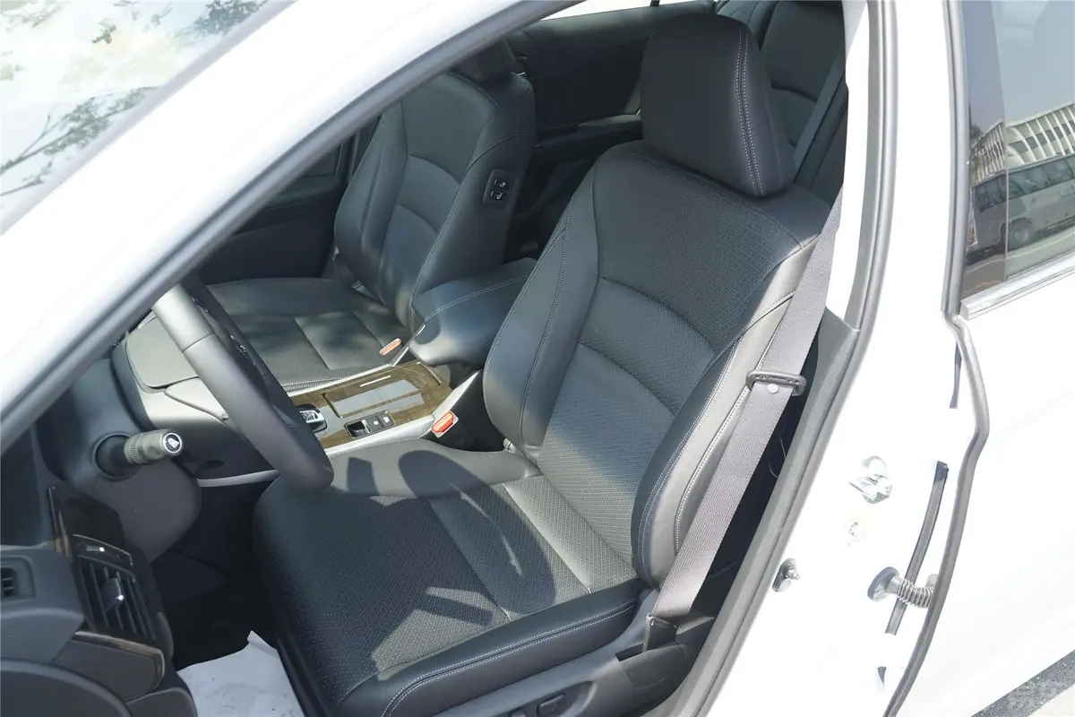 雅阁2.4L EX 豪华版驾驶员座椅