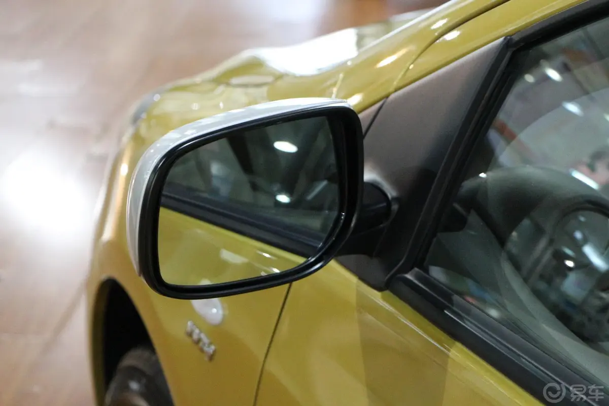 威驰1.6L GL-i 自动 型尚天窗版后视镜镜面（后）