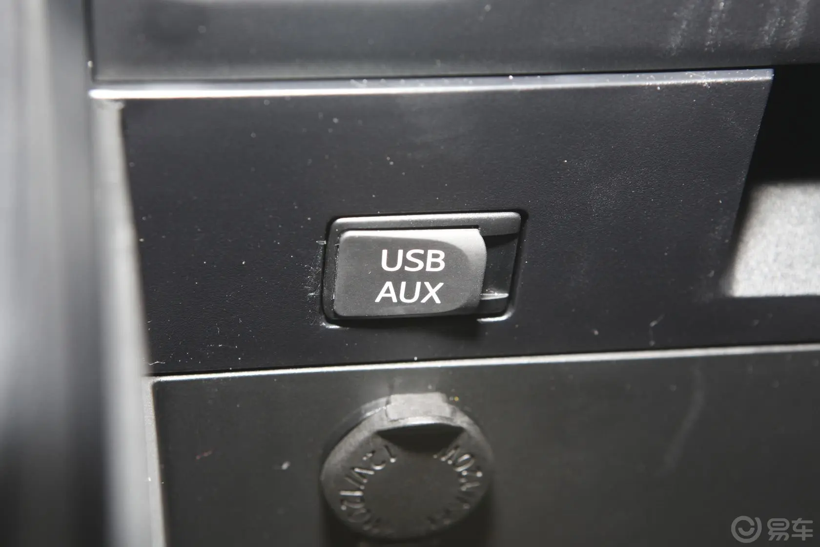 威飒(进口)2.7L 自动 至尊版 四驱USB接口