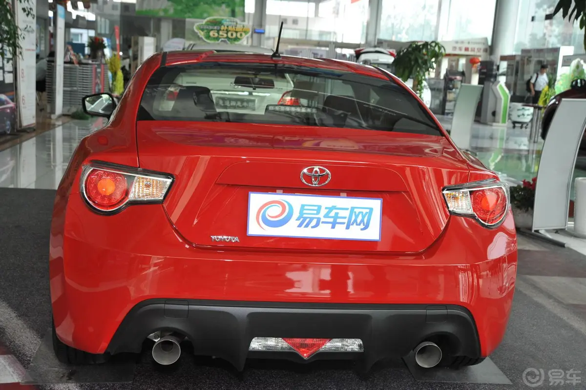 丰田862.0L 自动 豪华型正后水平