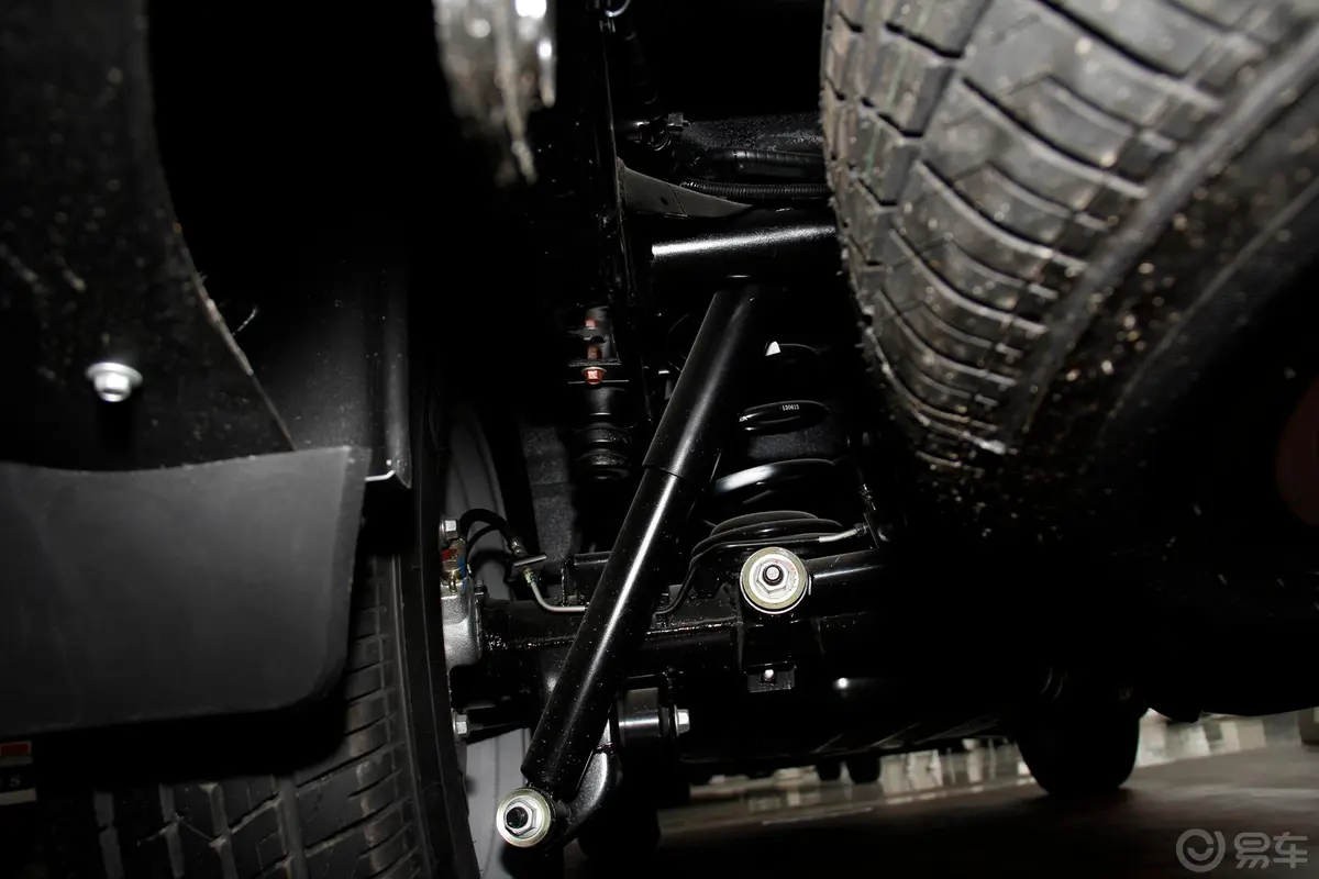 哈弗H5经典智尊版 2.0T 手动 两驱 进取型 柴油版外观