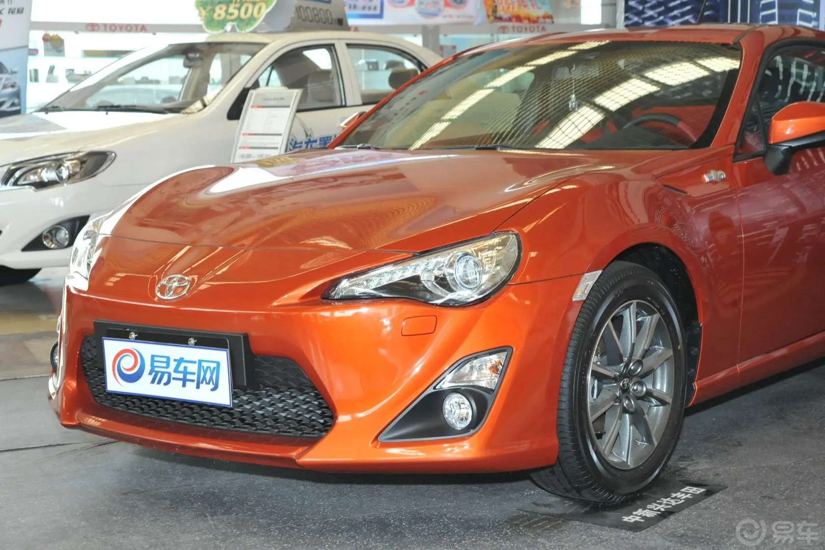 丰田862.0L 自动 豪华型车头局部