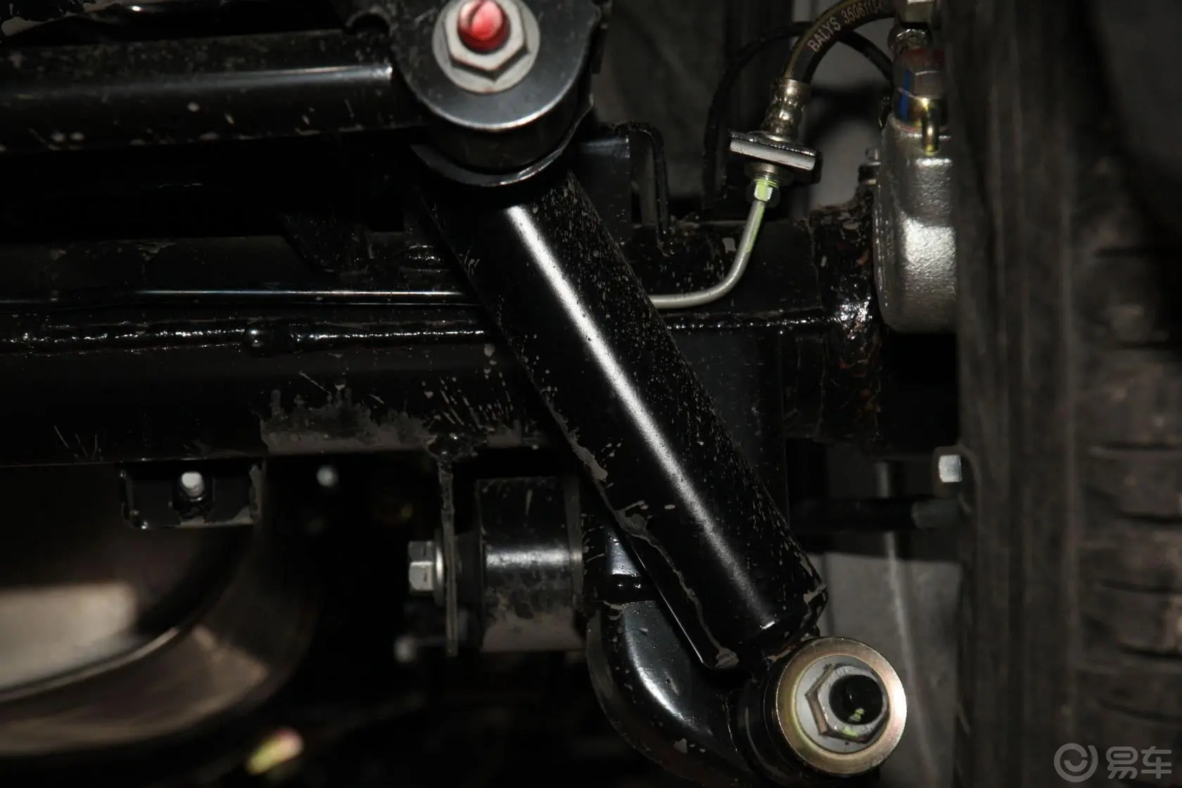 哈弗H5经典智尊版 2.0L 手动 四驱 进取型 汽油版后悬挂
