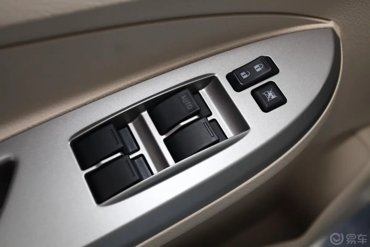 比亚迪L31.5L 手动 舒适型车窗升降键