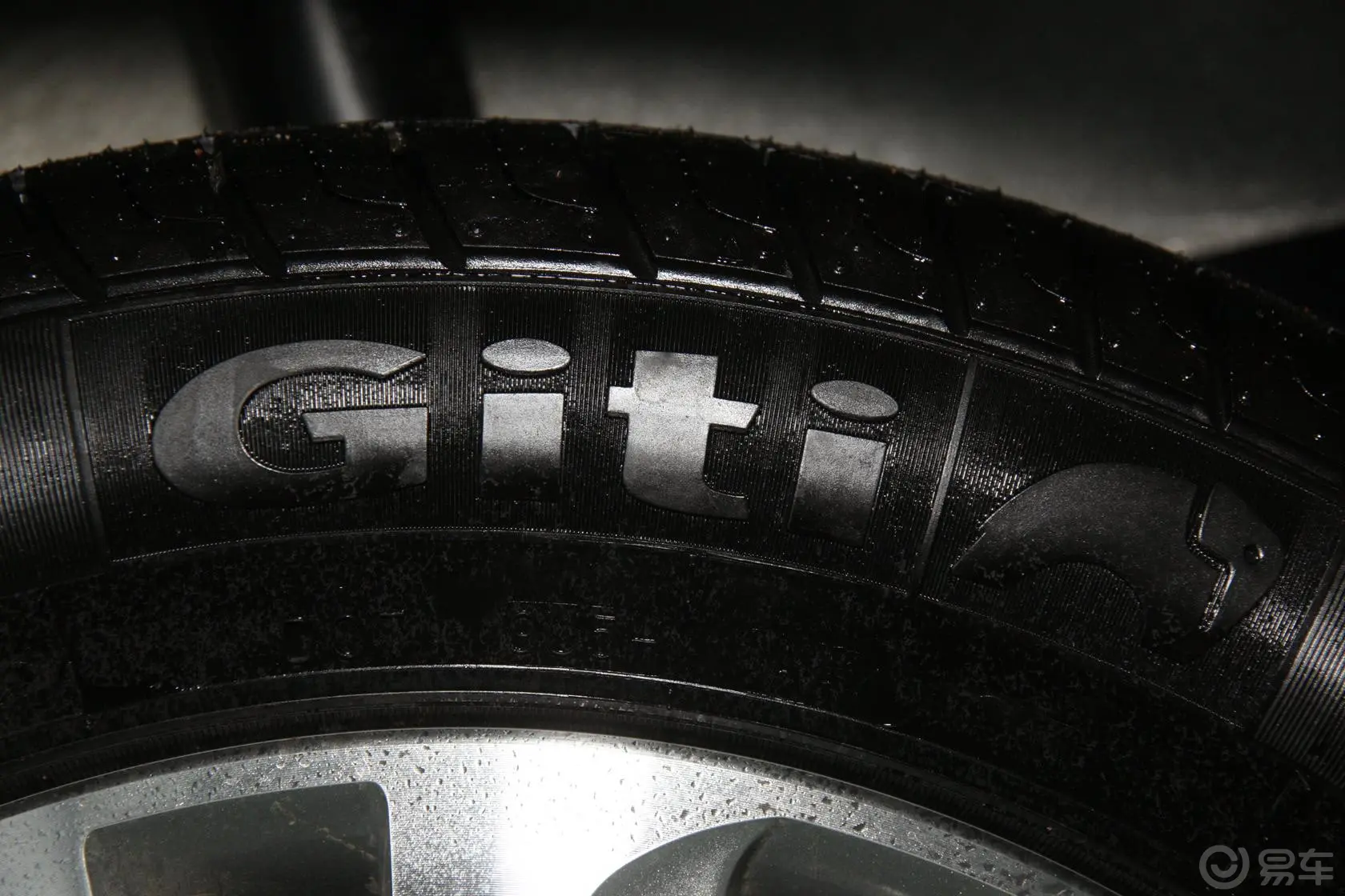 奇瑞E31.5L 尊尚型轮胎规格