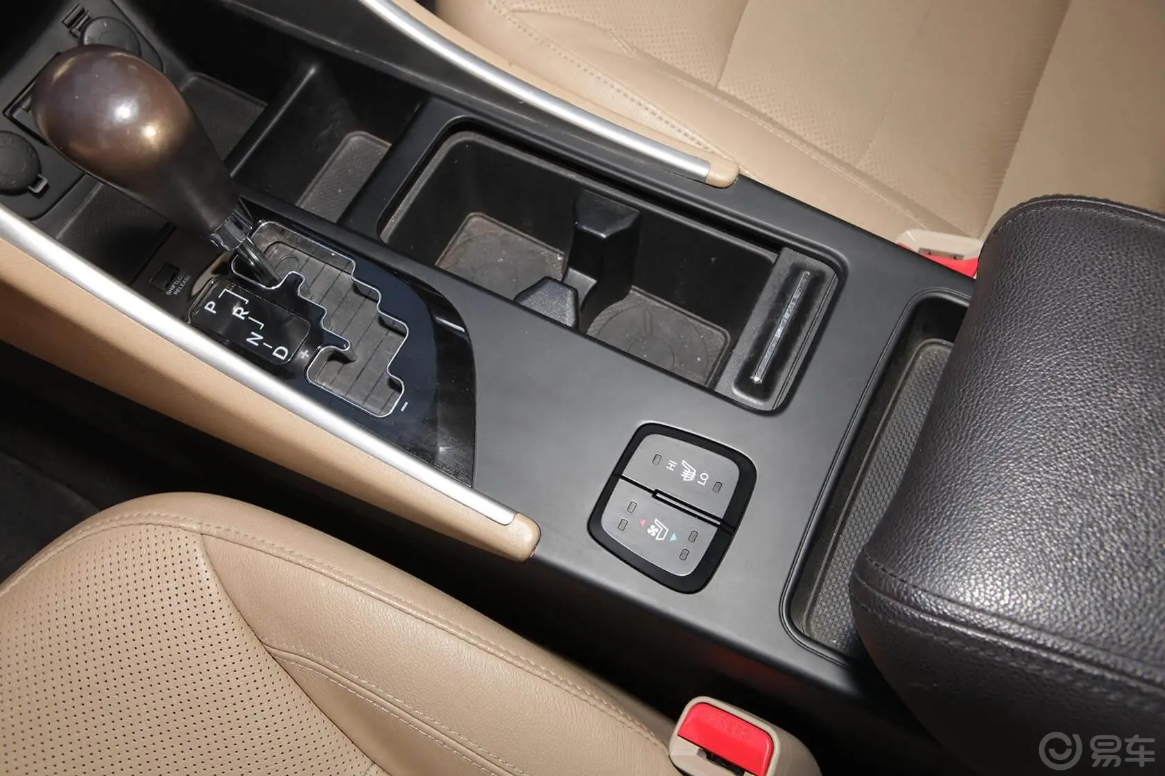 索纳塔2.4L 自动 GLS 领先版内饰