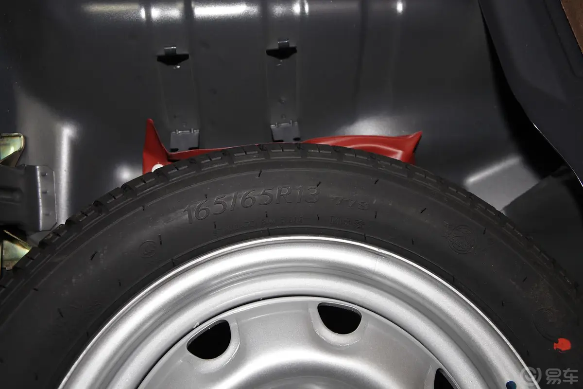 北斗星1.4L VVT 手动 全能版 标准型备胎品牌