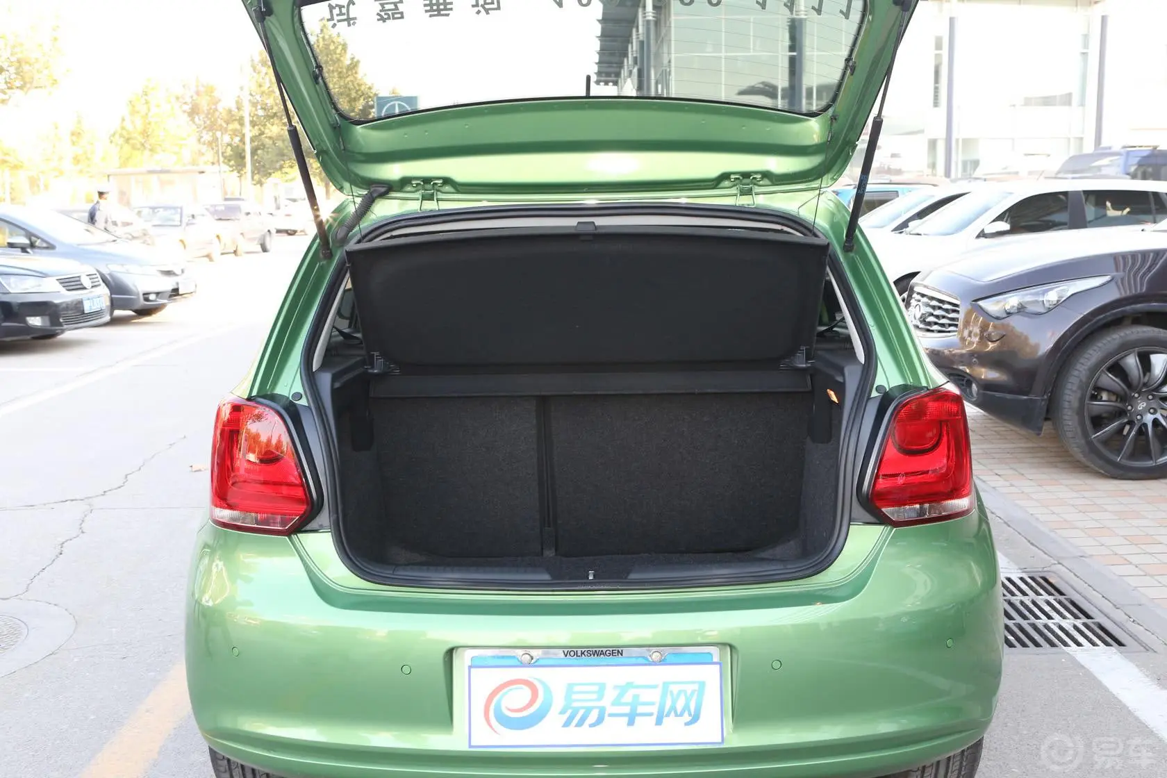 Polo1.4L 手动 舒适版行李箱空间