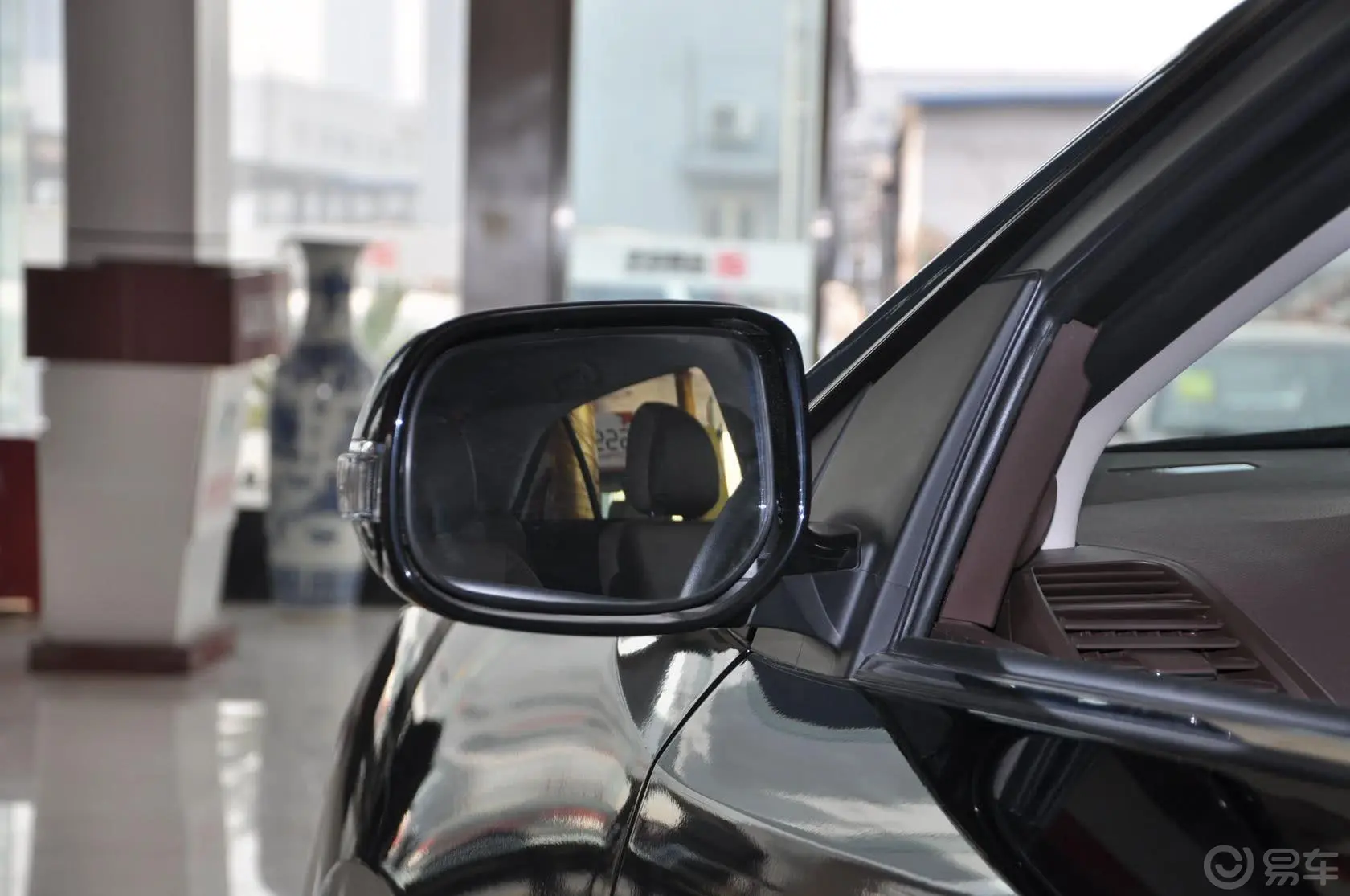 众泰Z3001.5L 都市版 手动 豪华型后视镜镜面（后）