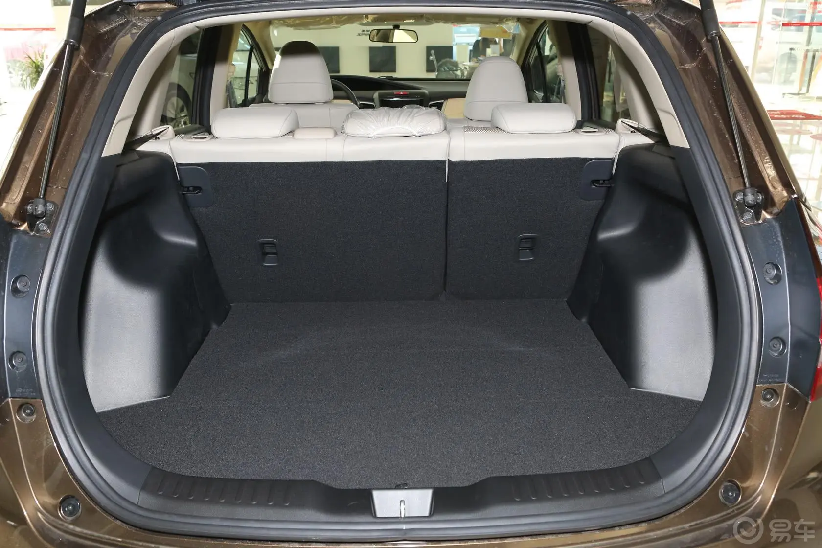 杰德1.8L CVT 豪华尊享型（五座）行李箱空间
