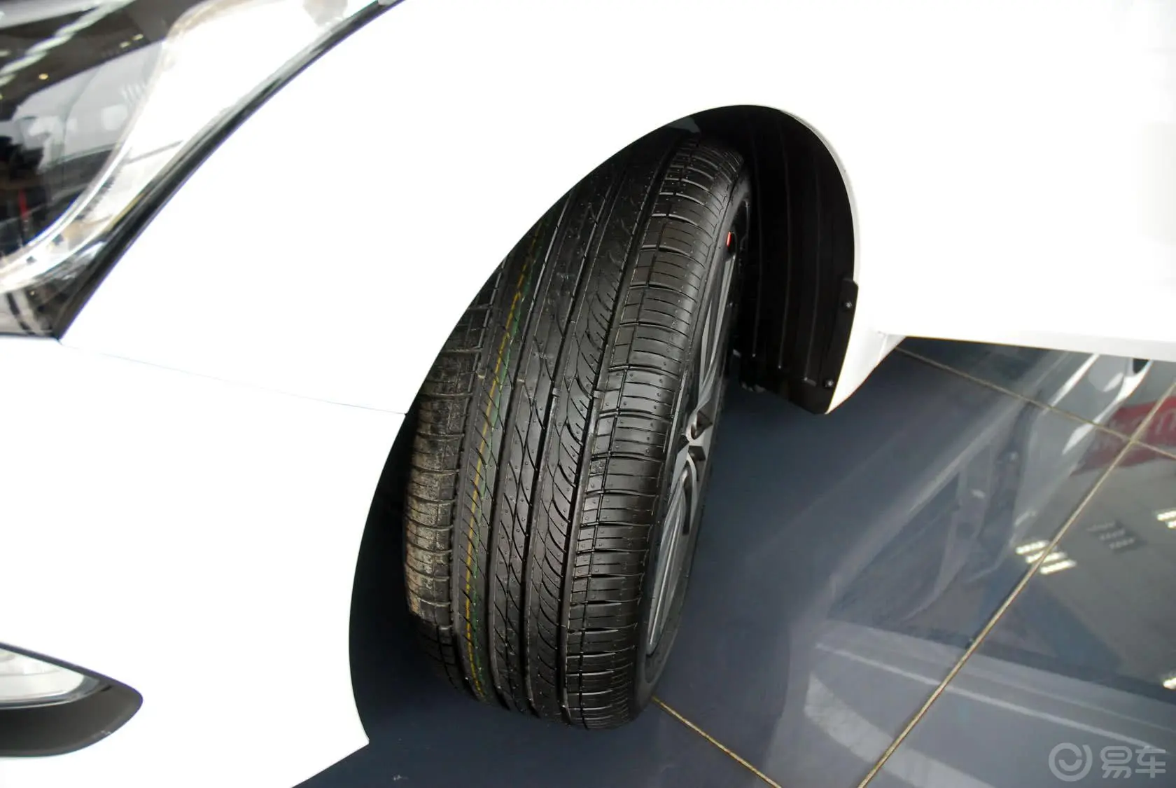 名图1.8L 自动 尊贵型轮胎花纹