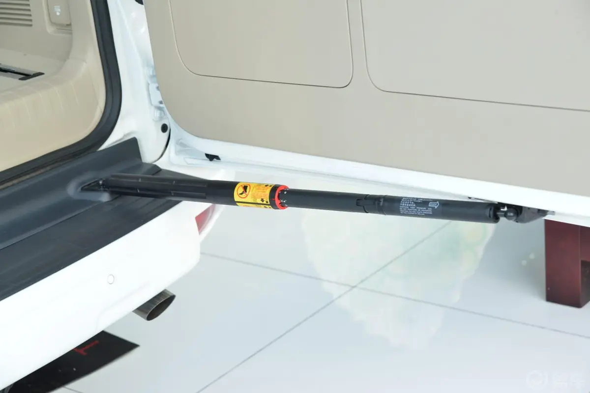 普拉多4.0L V6 TX-L NAVI行李厢支撑杆
