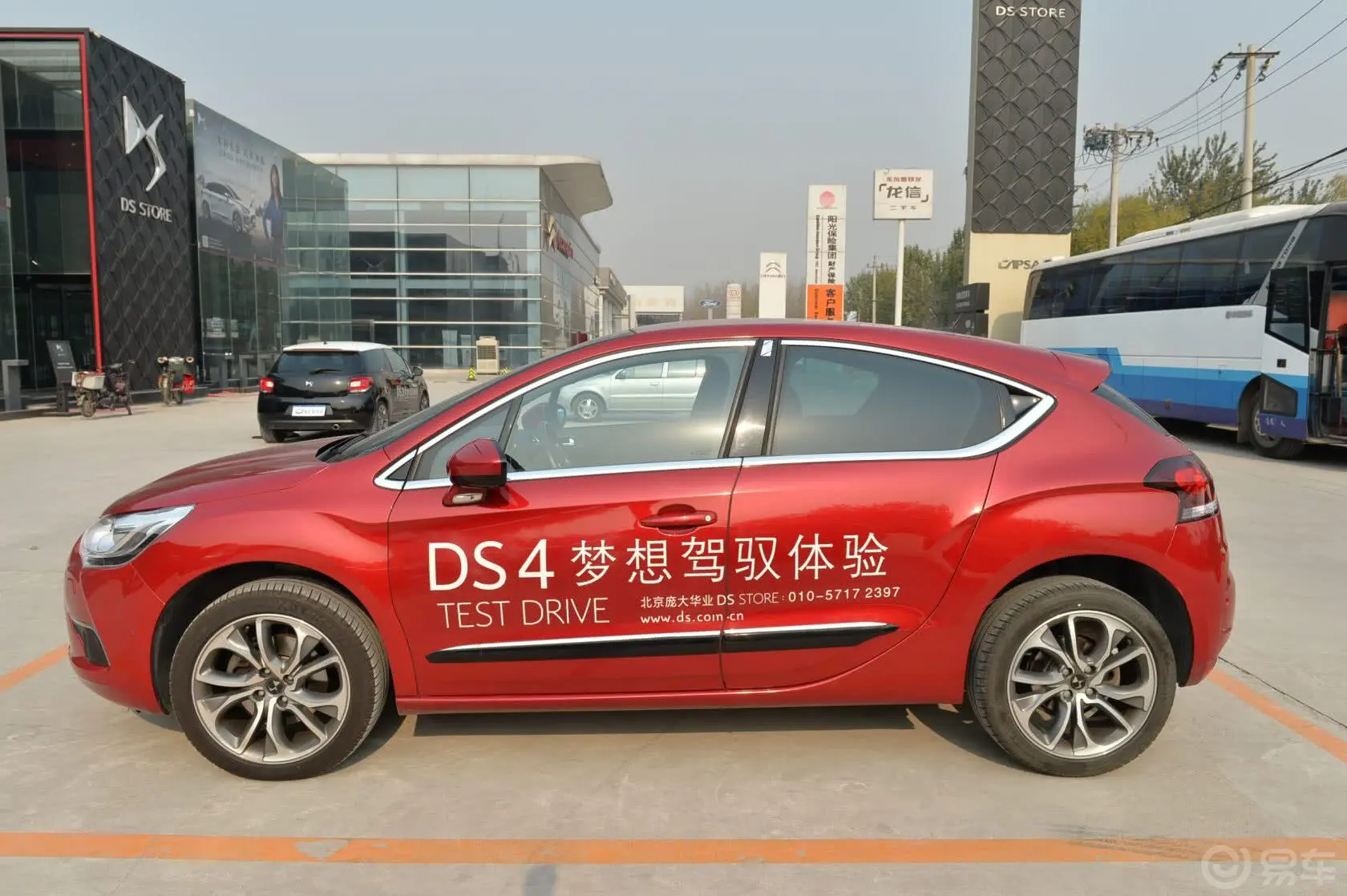 DS 41.6T 手自一体 雅致版正侧车头向左水平