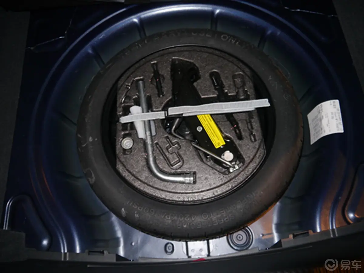 奥迪A3(进口)Sportback 1.4T 自动 舒适型备胎