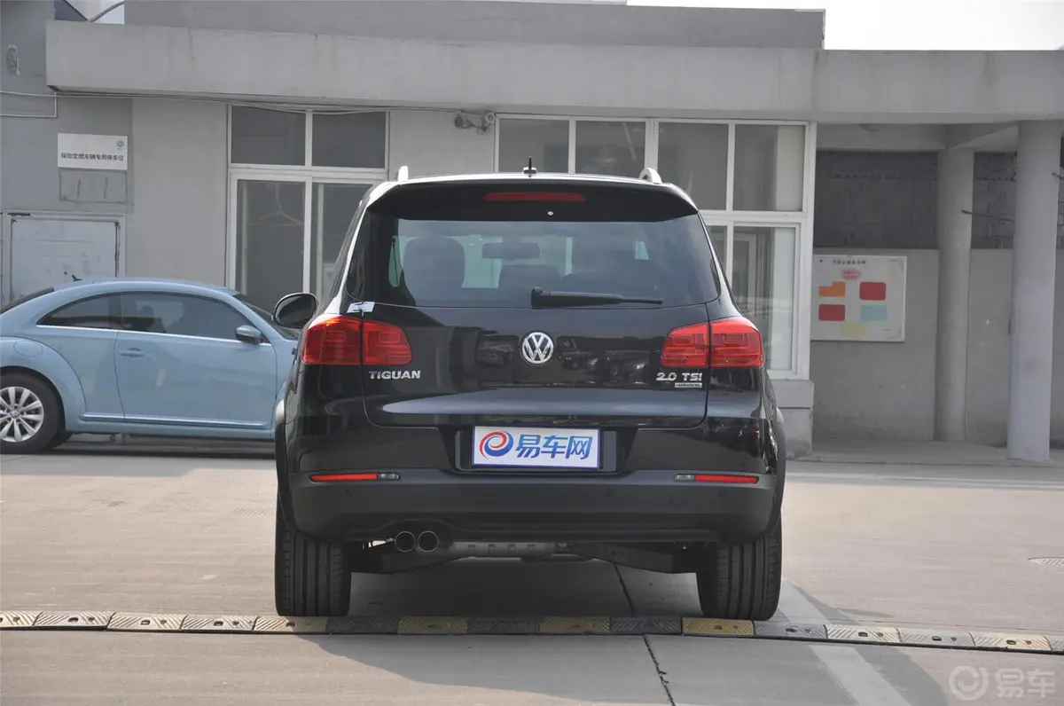 Tiguan2.0 TSI 专享版正后水平