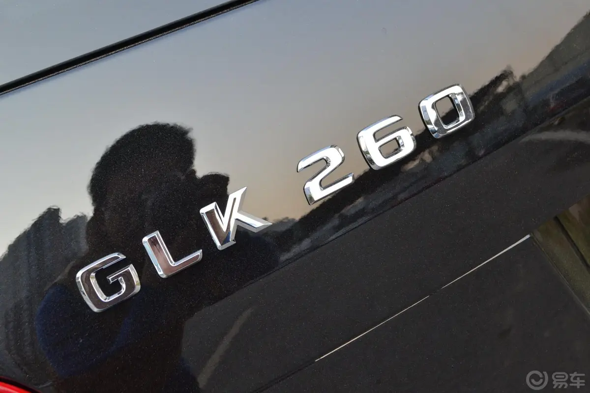 奔驰GLK级GLK 260  2.0T 自动 动感型尾标