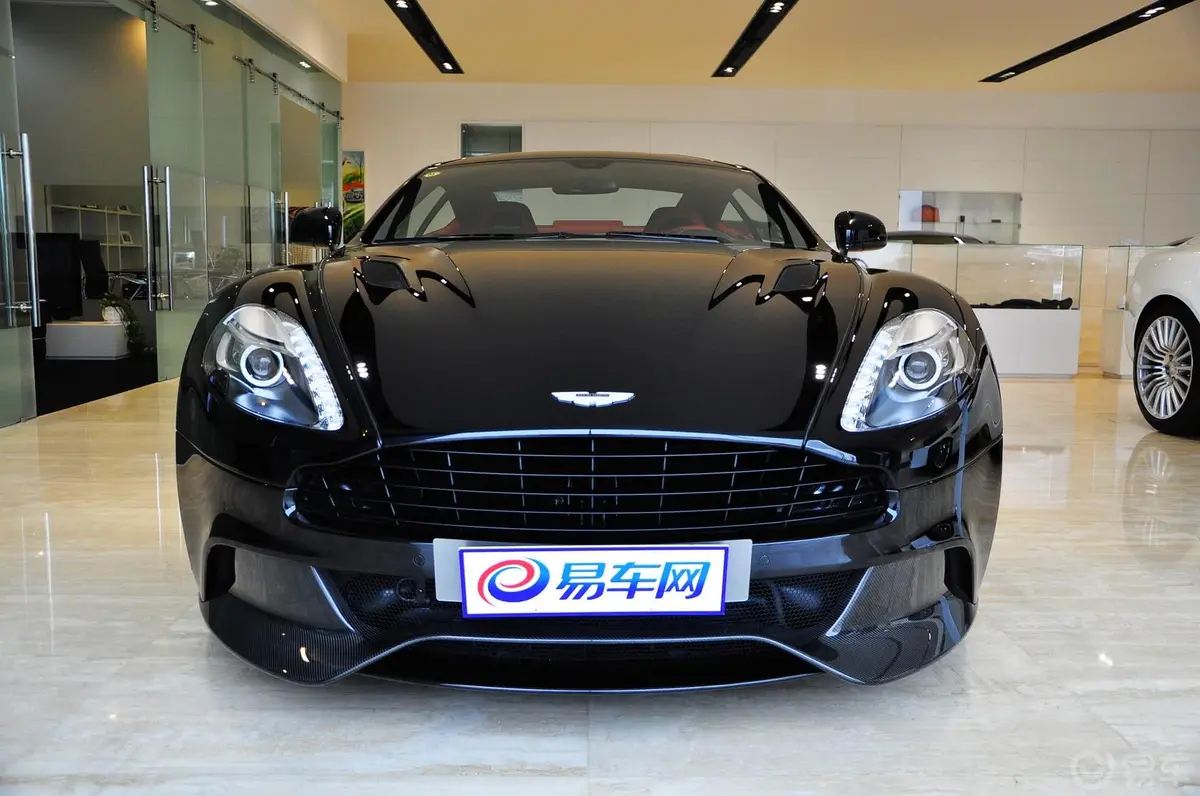 Vanquish6.0L 基本款正前水平