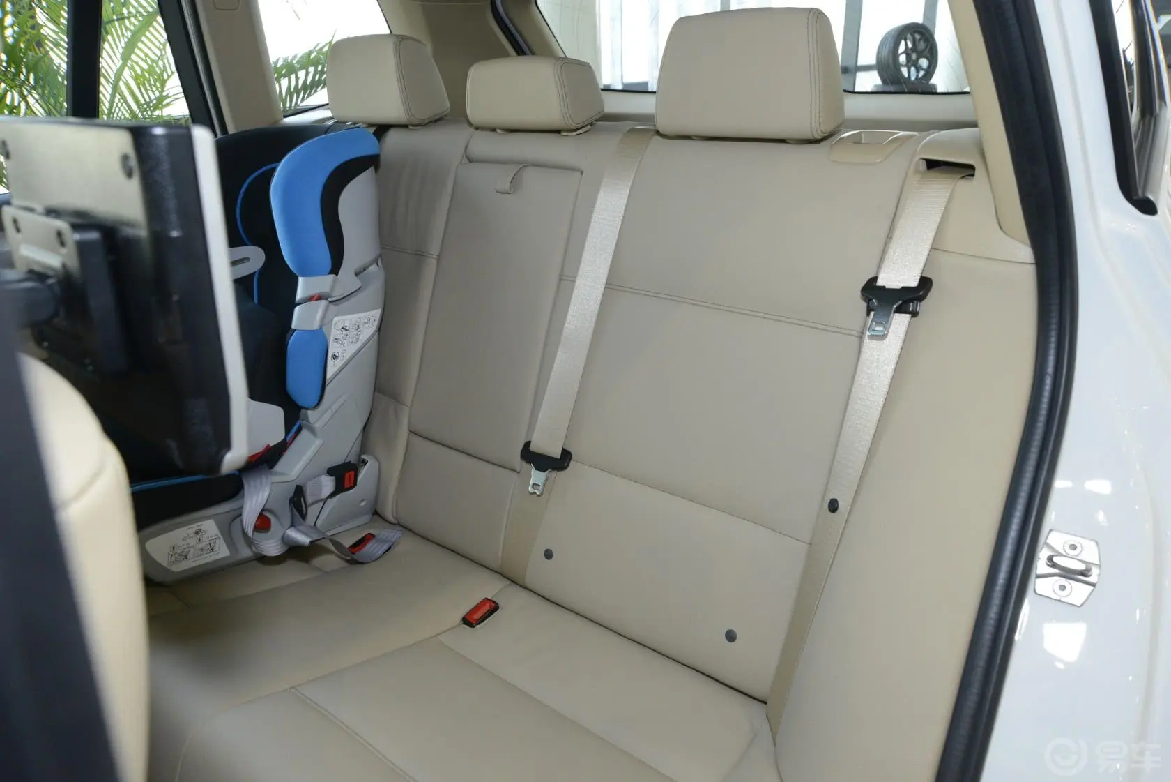 宝马X3(进口)xDrive28i 领先型后排座椅