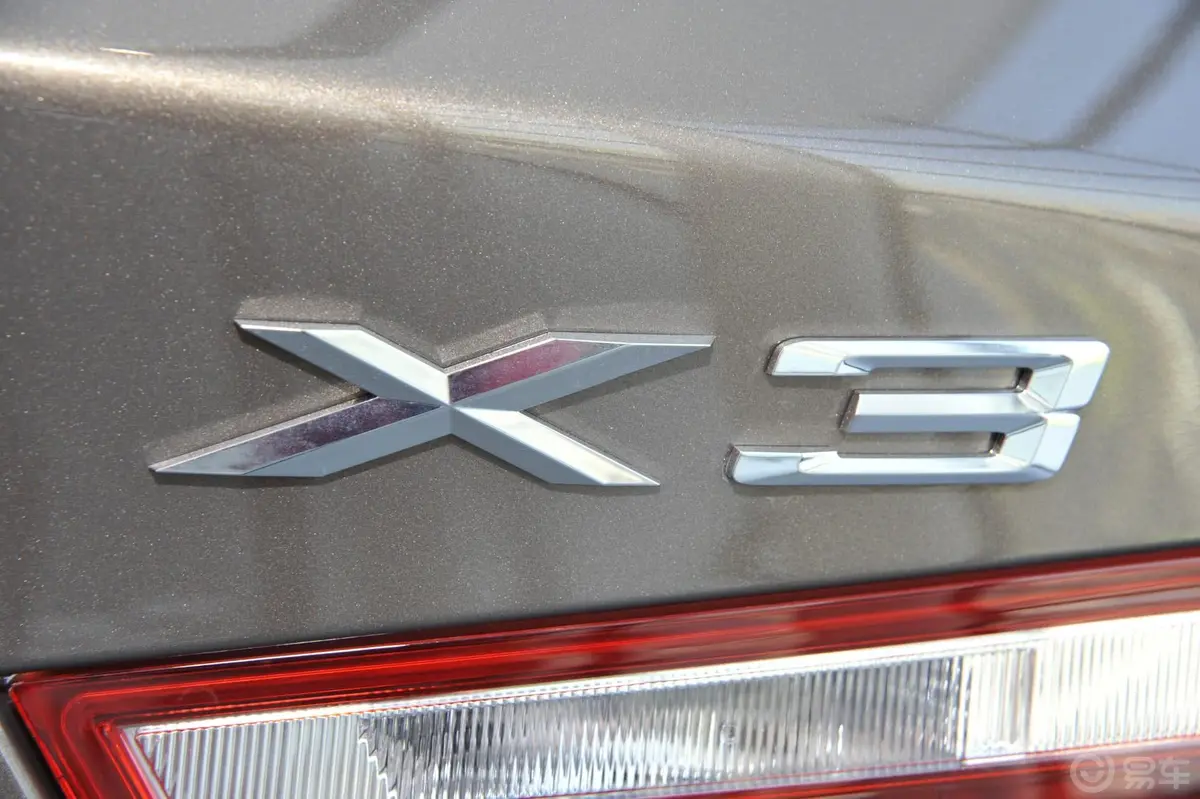 宝马X3(进口)改款 xDrive20i 豪华型尾标