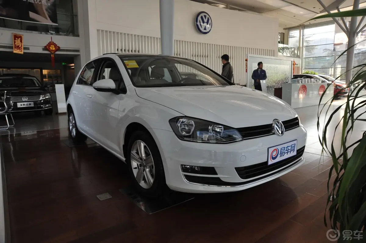 高尔夫1.4TSI 自动豪华型外观