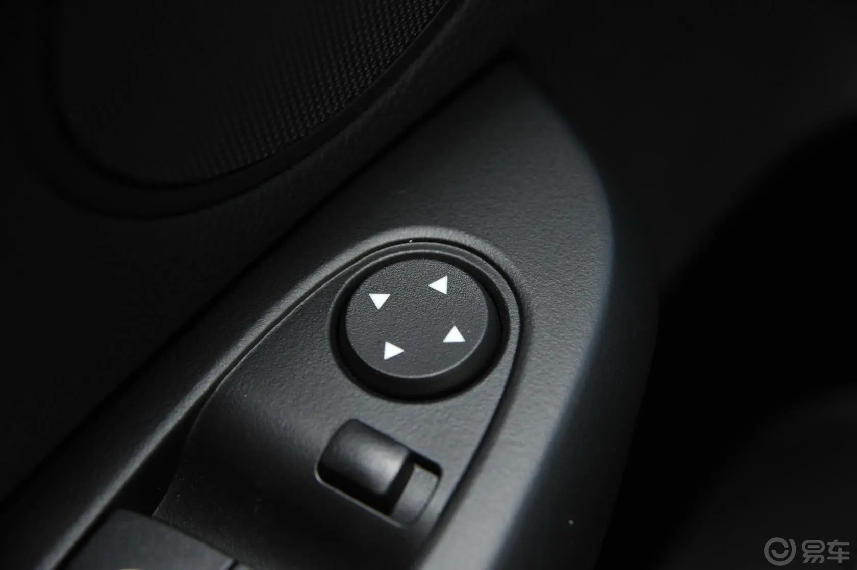 宝马X3(进口)改款 xDrive20i 豪华型外后视镜控制键