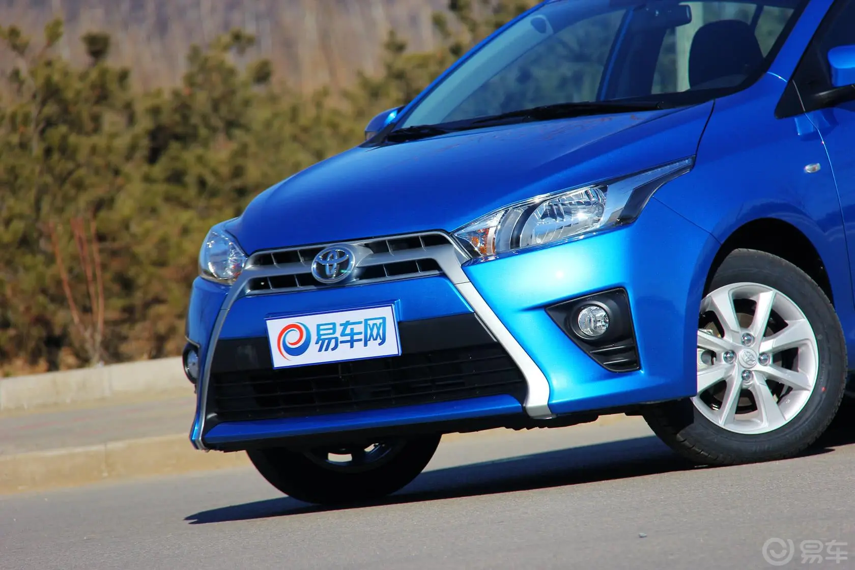 YARiS L 致炫1.5L 自动 炫动版车头局部