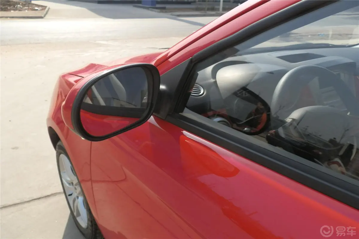 欧朗两厢 1.5L 自动 舒适型后视镜镜面（后）