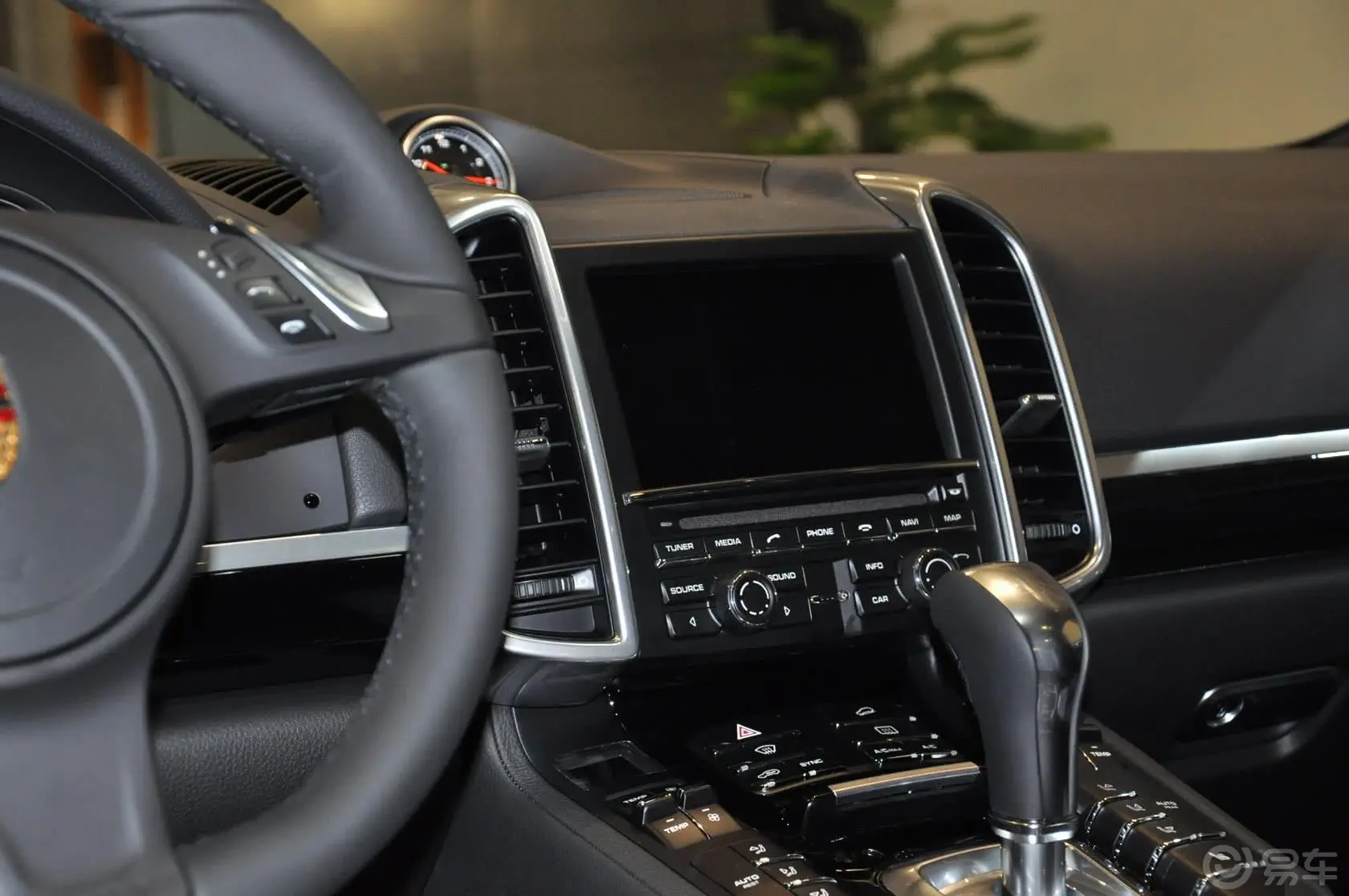 CayenneCayenne Platinum Edition 3.0T中控台驾驶员方向
