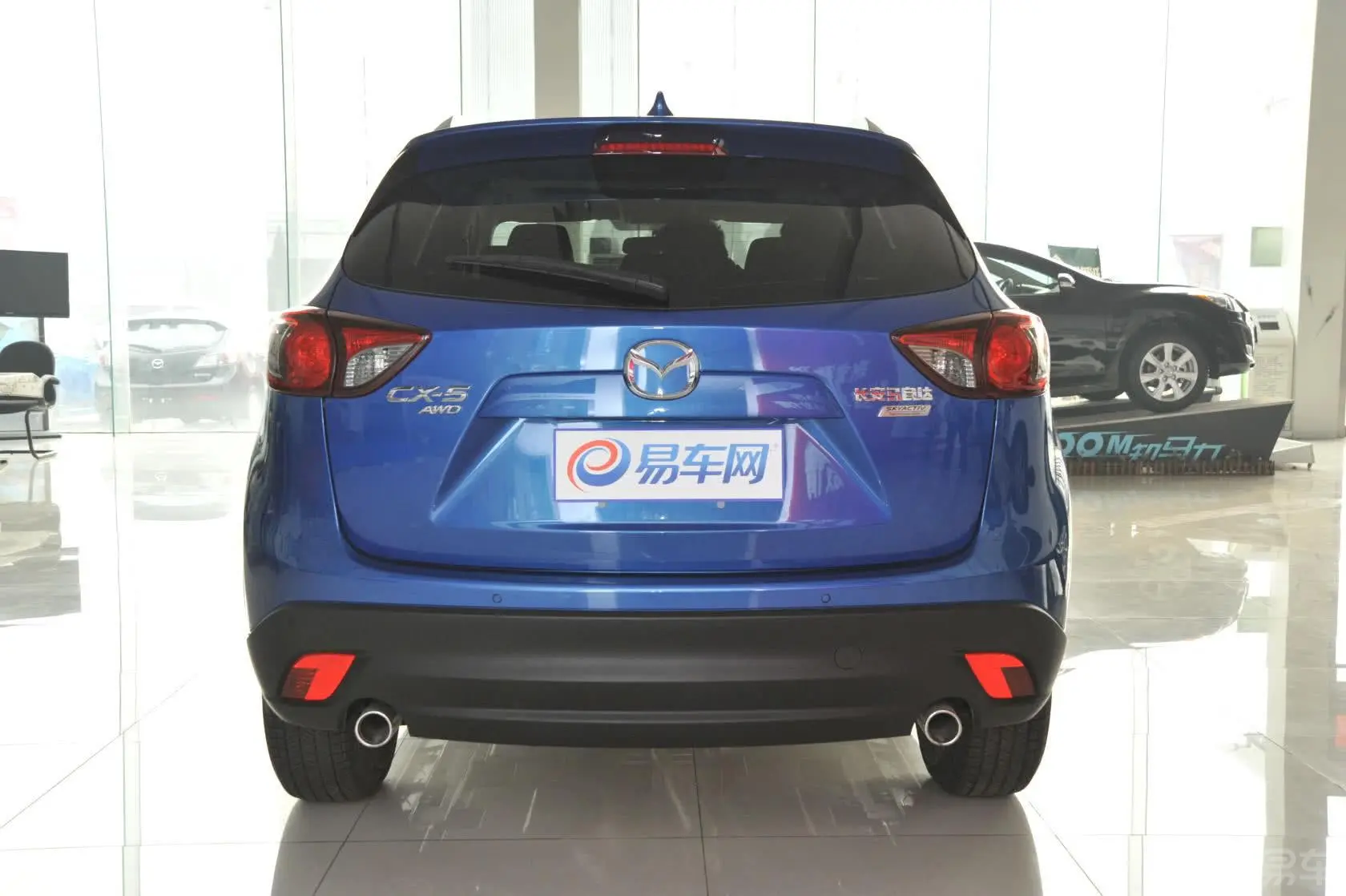 马自达CX-52.0L 自动 四驱 精英型正后水平