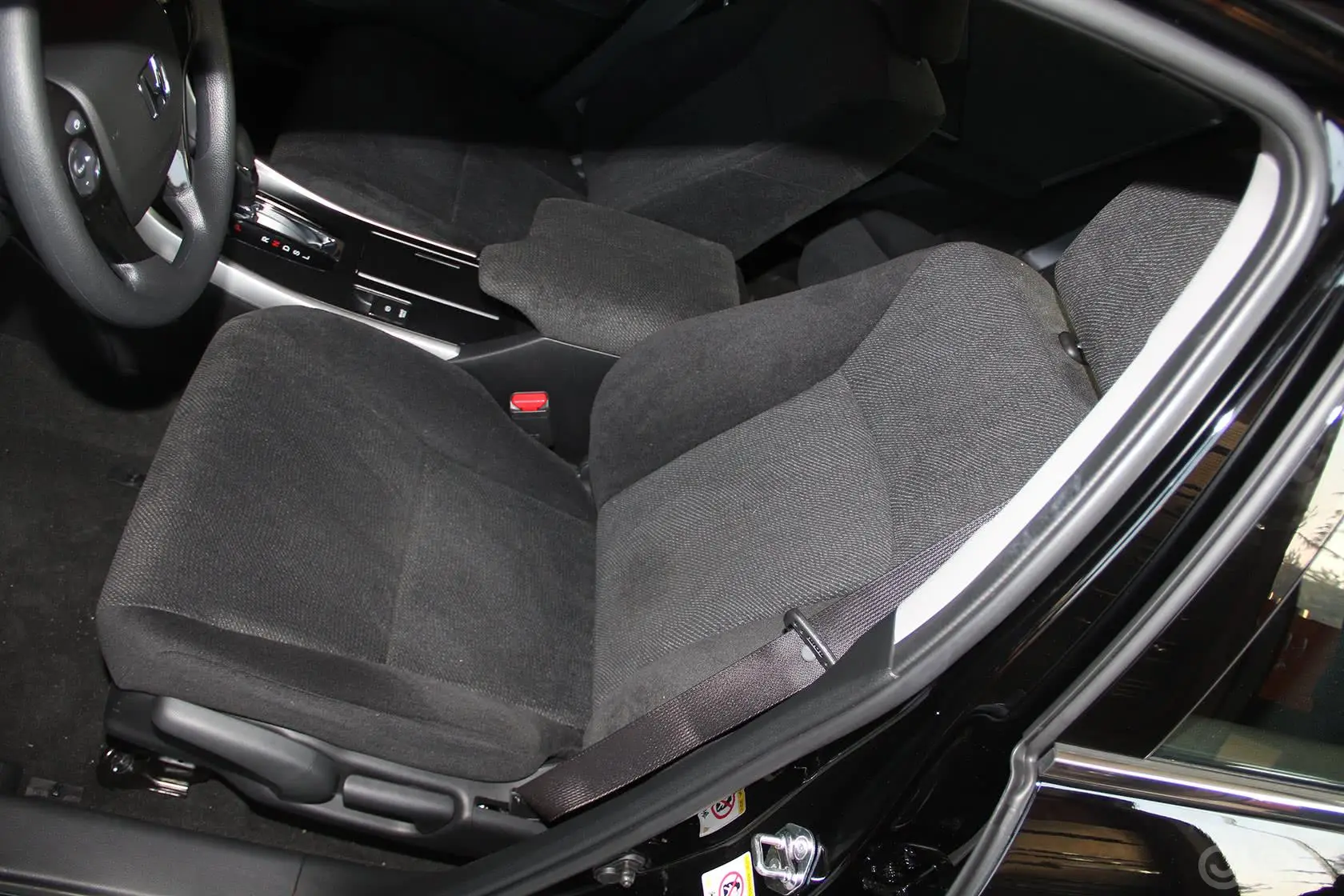 雅阁2.0L LX 舒适版驾驶员座椅