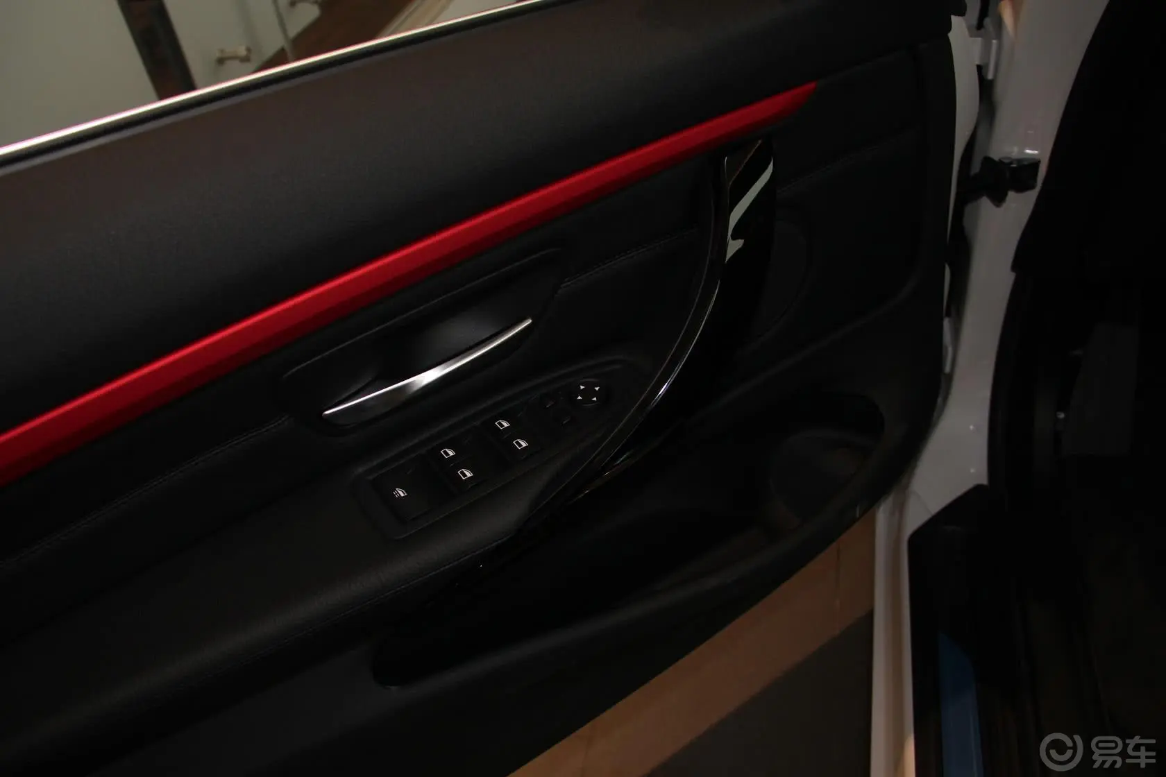 宝马4系敞篷轿跑车 428i 运动设计套装车窗升降键
