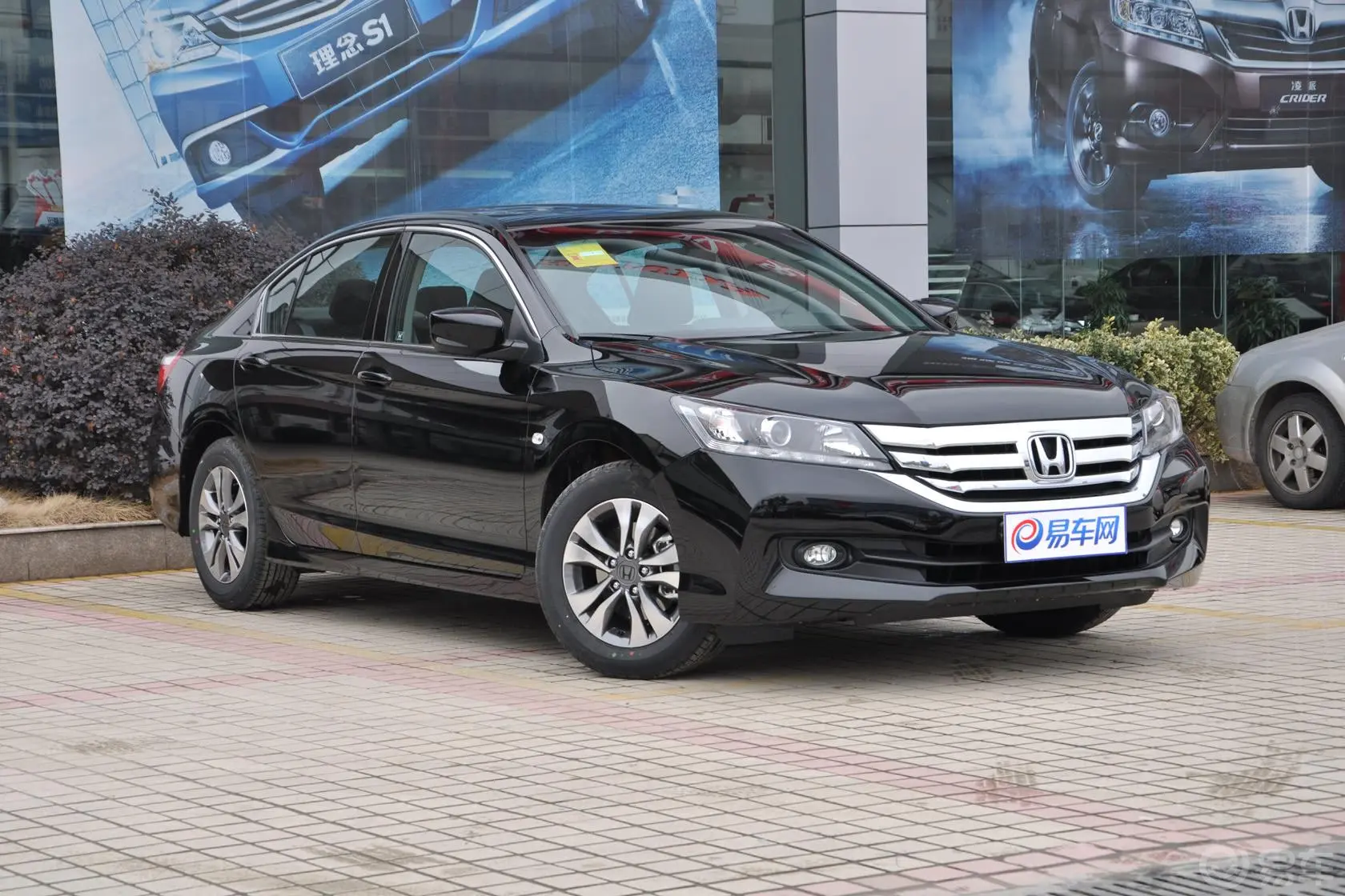 雅阁2.0L LX 舒适版后视镜镜面（后）