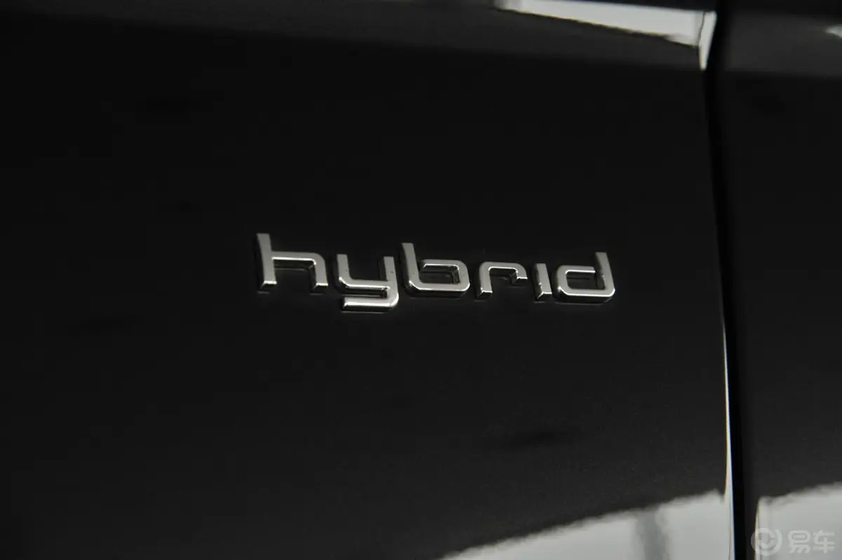 奥迪A640 hybrid外观