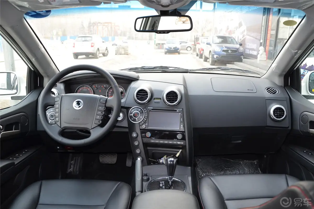 爱腾2.3L 汽油 四驱自动豪华版中控台驾驶员方向