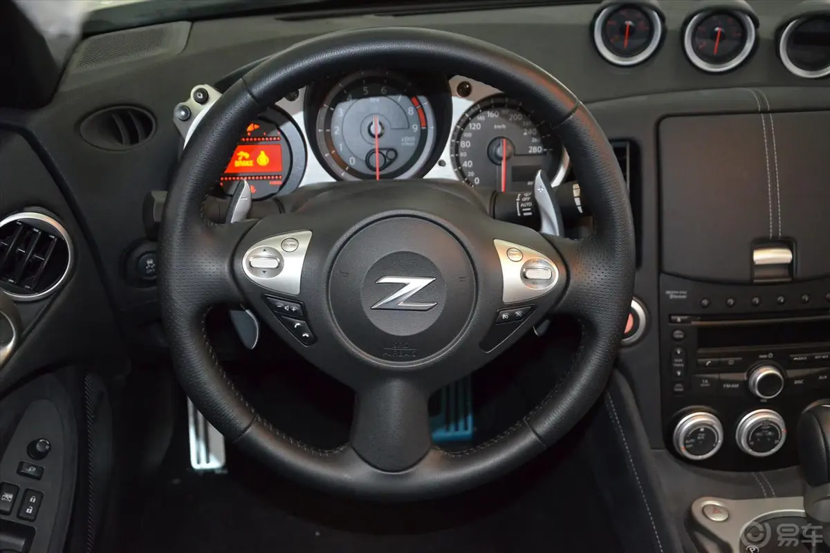 日产370Z370Z  Roadster方向盘